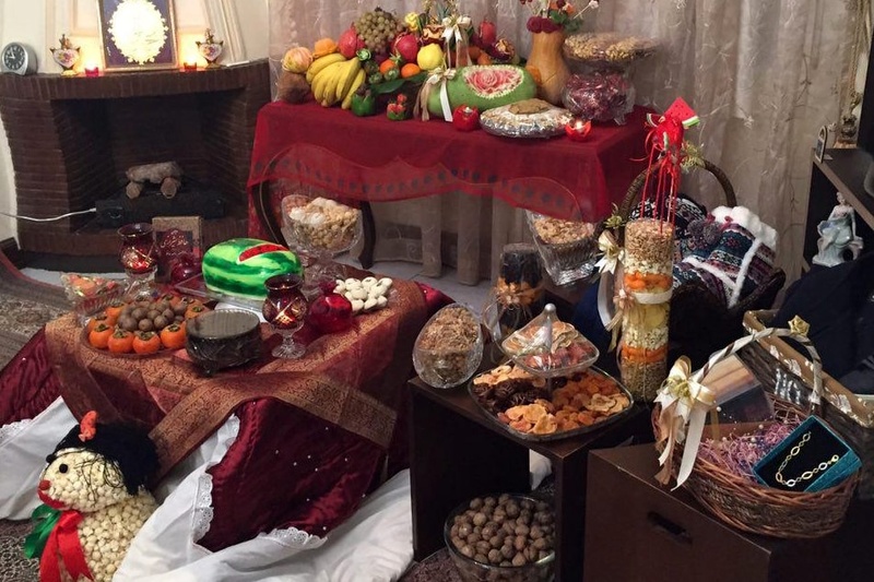 yalda-night-decorations-bride-min