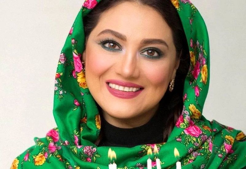 عیددیدنی خانم بازیگر با عوامل سریال تاسیان/ عکس
