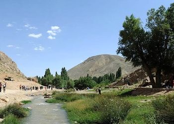 آبشار تنگه واشی به این زیبایی یخ زد/ عکس