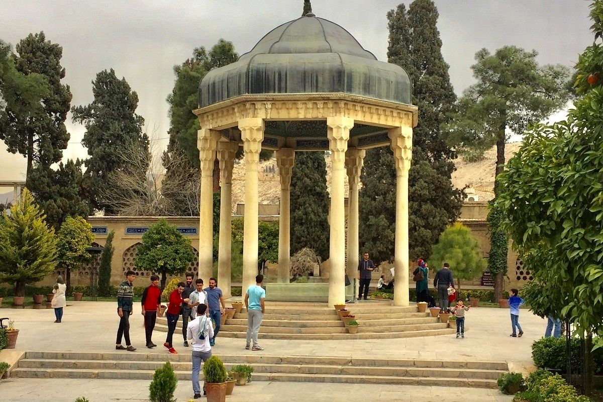 فال حافظ ۸ اسفند ماه ۱۴۰۲/ چه جورها که کشیدند بلبلان از دی