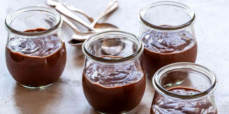 طرز تهیه فرنی شکلاتی؛ مخصوص افطار