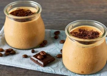 طرز تهیه یک دسر پنج دقیقه‌ای با قهوه