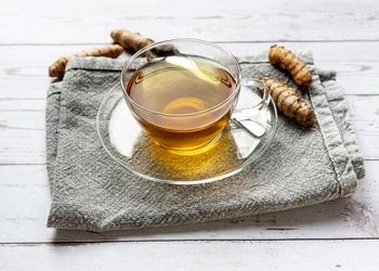 ترکیب سرکه سیب و زردچوبه؛ ارزش امتحان کردن دارد؟
