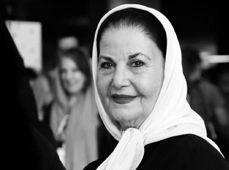 «پوری بنایی با یونیفرم افسران شهربانی»/ عکس