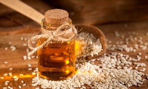 فواید شگفت‌انگیز روغن کنجد برای سلامتی