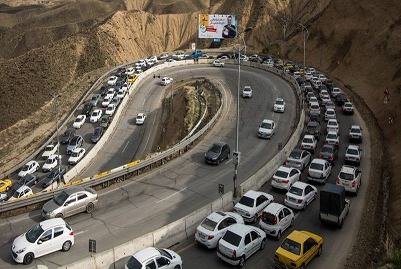 تصویری قدیمی از ترافیک جاده چالوس در دهه ۴۰